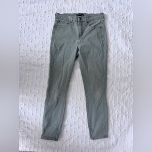 J crew factory green pants size 27 straight leg